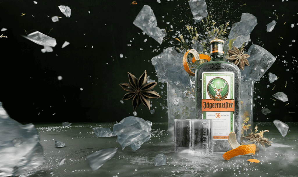 Jägermeister lança Shots & Friends, projeto dedicado à cultura e à experiência noturna 