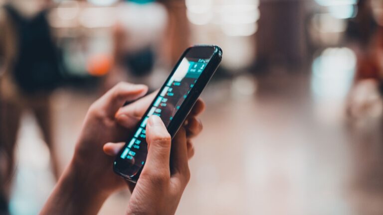 ECA Digital impõe novas regras para crianças on-line