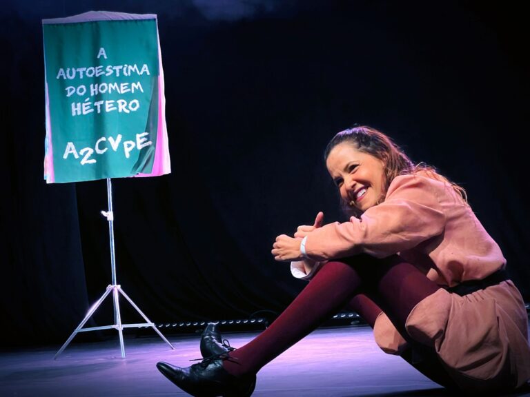 Devido ao sucesso temporada de A Autoestima do Homem Hétero, comédia de Amanda Mirásci, é prorrogada no Teatro Uol até 7 de julho com ingressos populares