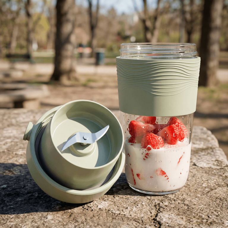 Cadence lança blender portátil sem fio focado em mobilidade e autonomia