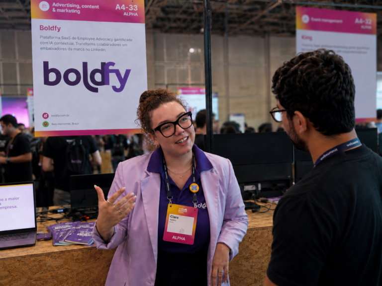 Marketing B2B coloca colaboradores como porta-vozes de marca Marketing B2B coloca colaboradores como porta-vozes de marca