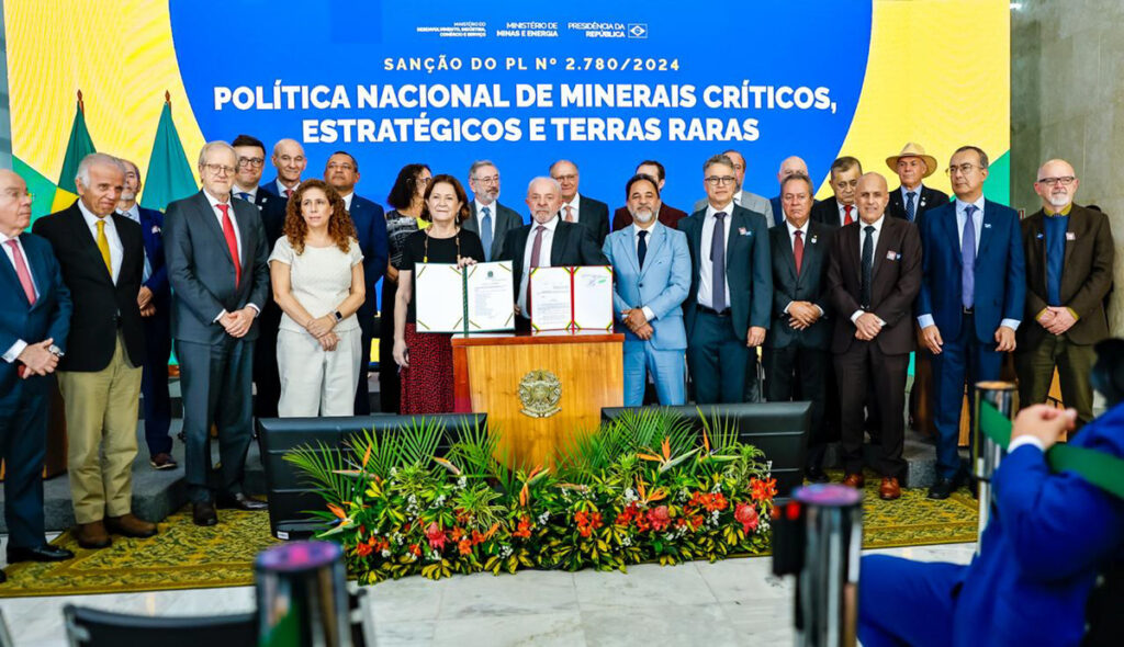 AMIG garante voz municipal na política de minerais críticos